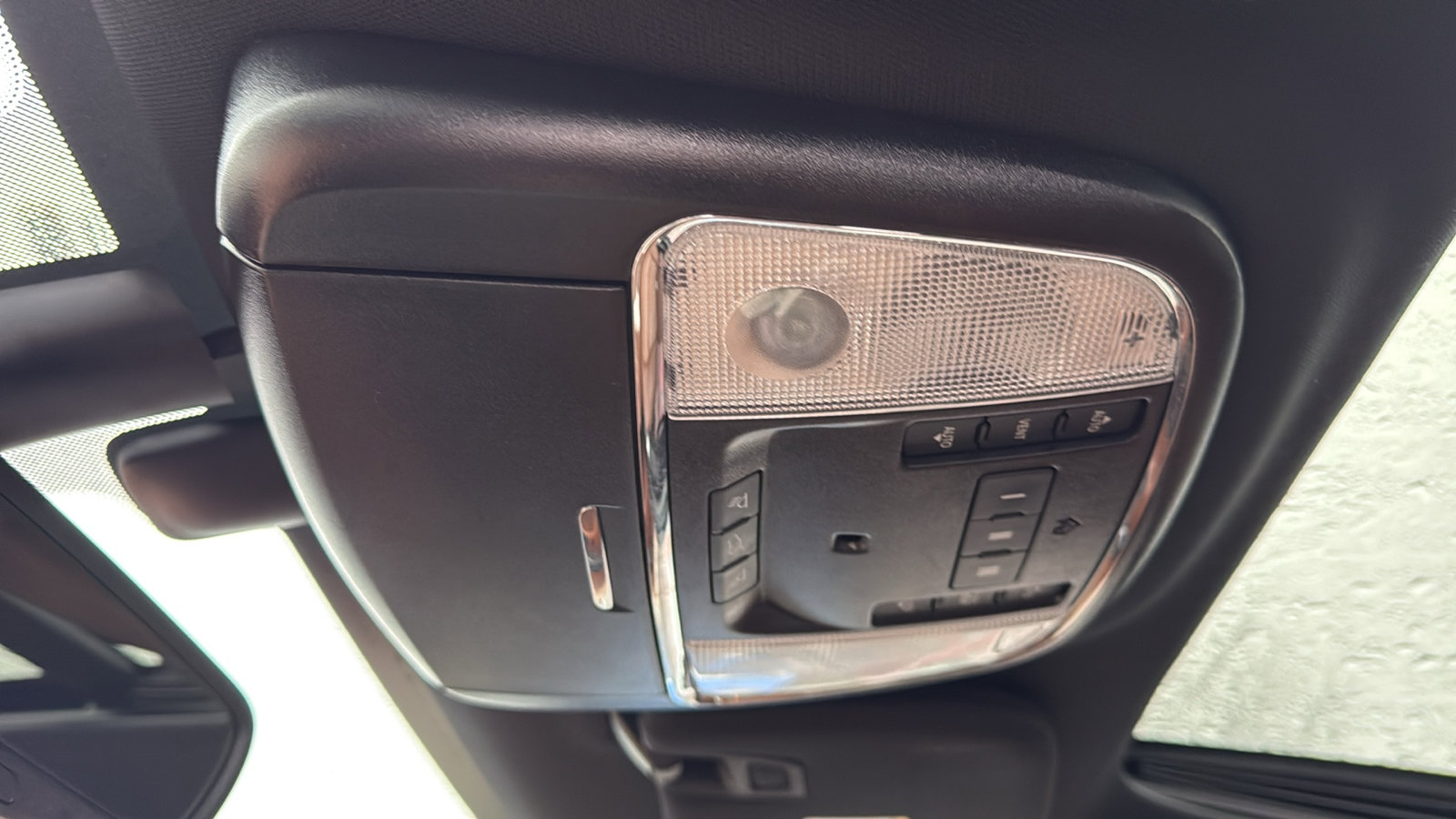 Used 2021 Jeep Grand Cherokee Overland image 26