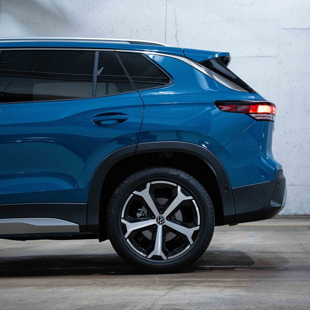 New 2026 Volkswagen Tiguan SE AWD/4WD image 4