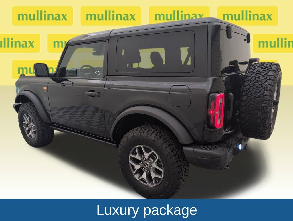 Used 2025 Ford Bronco Badlands image 10