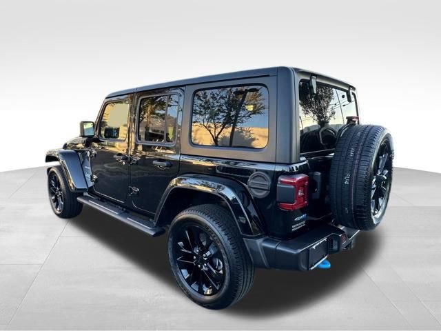 Used 2023 Jeep Wrangler Unlimited Sahara image 5