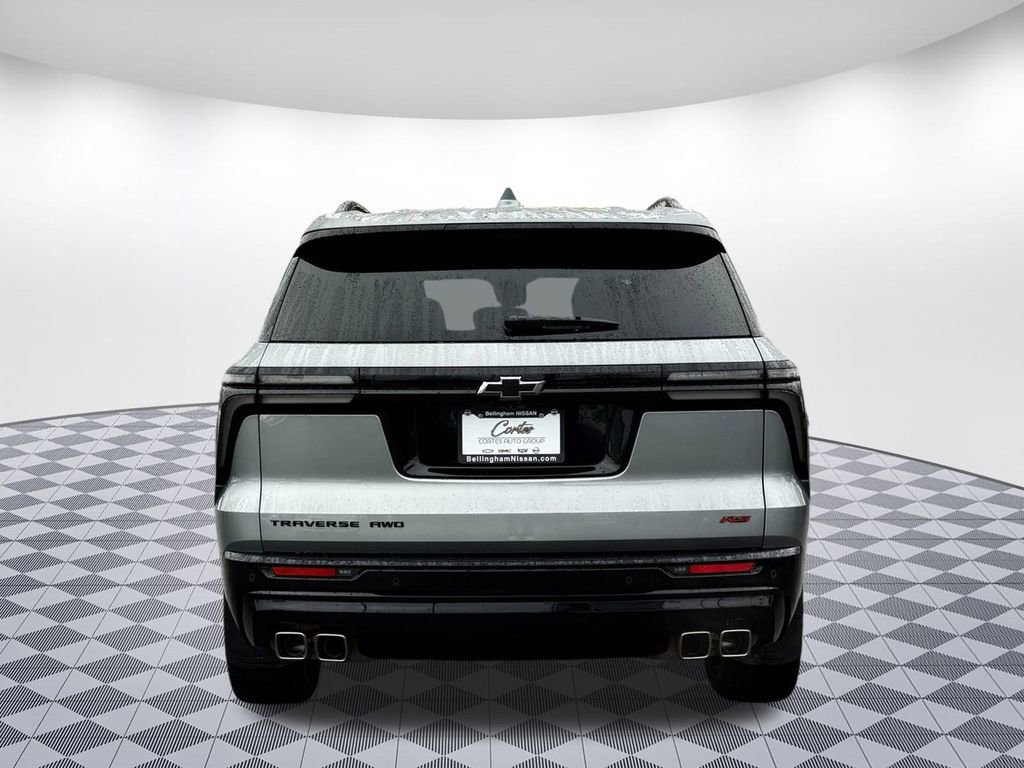 Used 2025 Chevrolet Traverse RS image 6