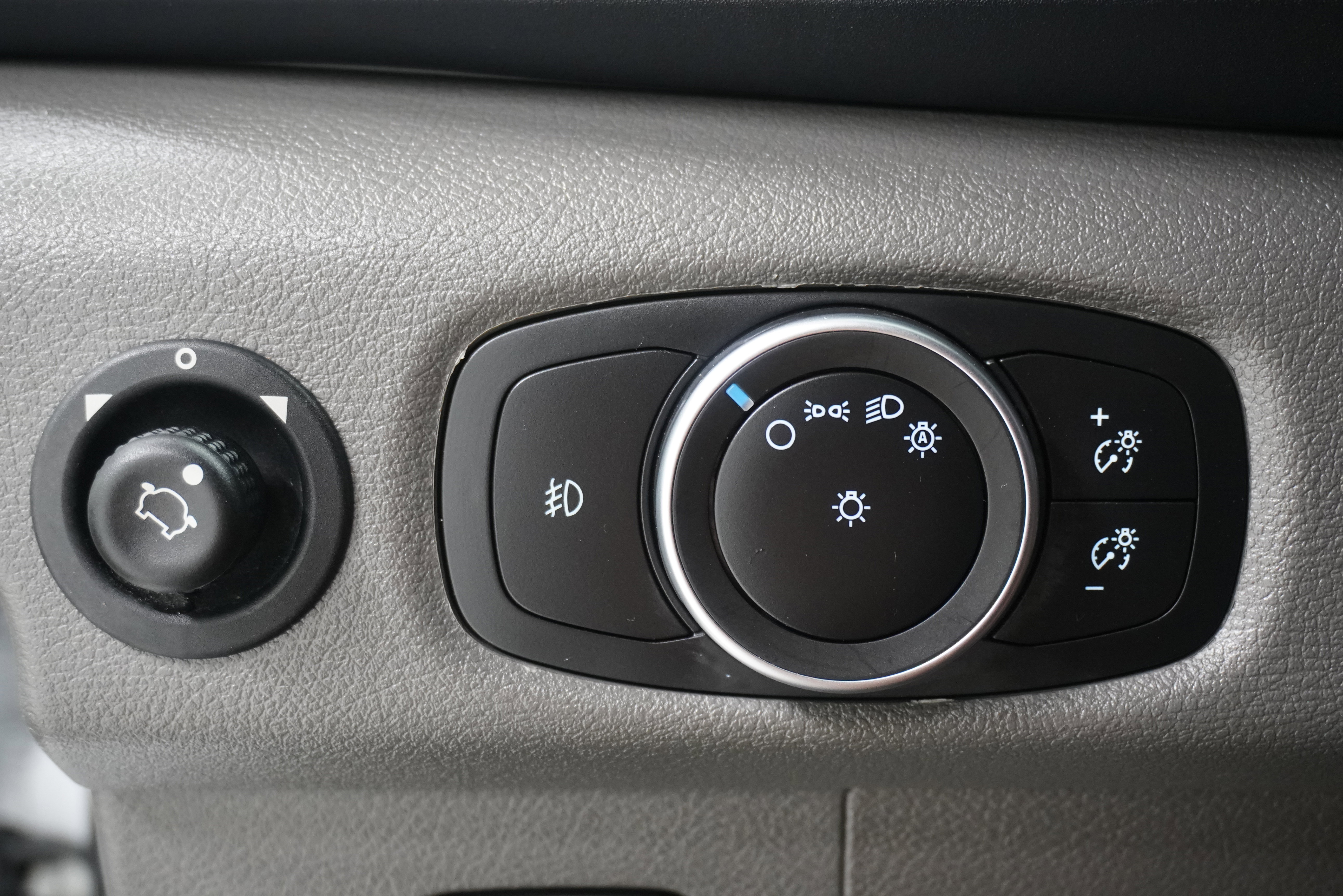 Used 2023 Ford Transit 250 Low Roof w/ Exterior Upgrade Package image 16