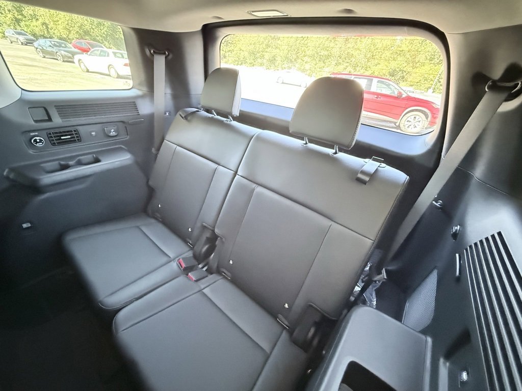 New 2025 Hyundai Santa Fe Limited image 31