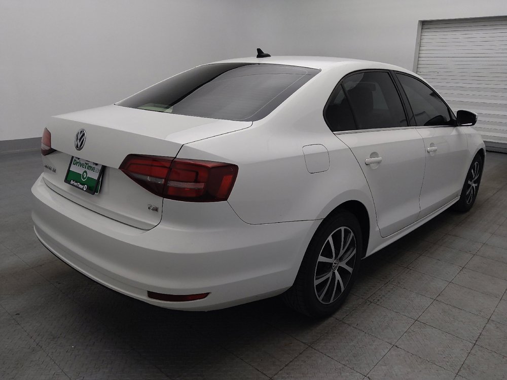 Used 2017 Volkswagen Jetta SE FWD image 9