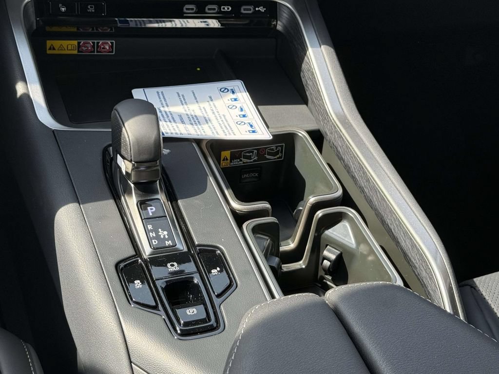 New 2026 Lexus TX 500h AWD image 16