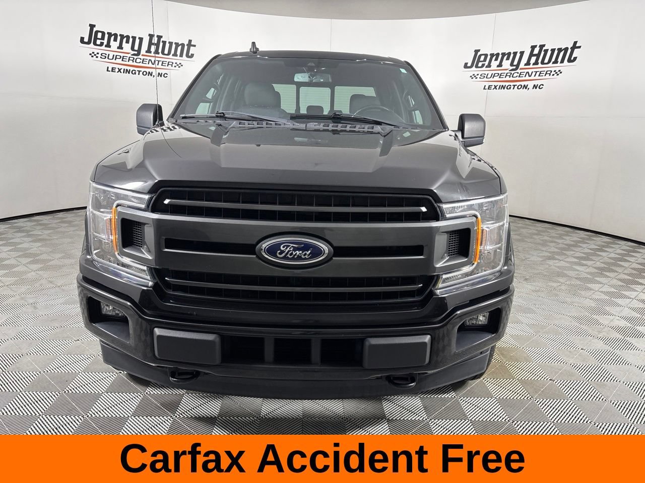 Used 2020 Ford F150 XLT w/ Equipment Group 302A Luxury AWD/4WD image 4