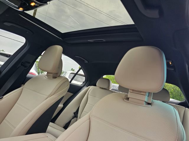 New 2025 Mercedes-Benz C 300 4MATIC Sedan image 17