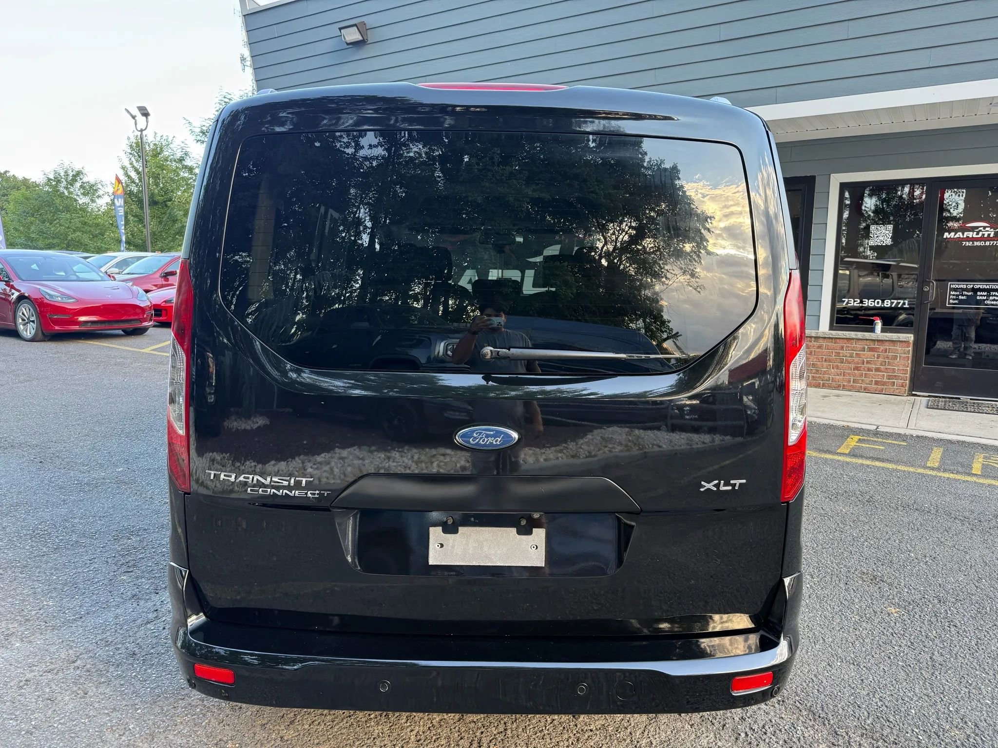 Used 2018 Ford Transit Connect XLT image 5