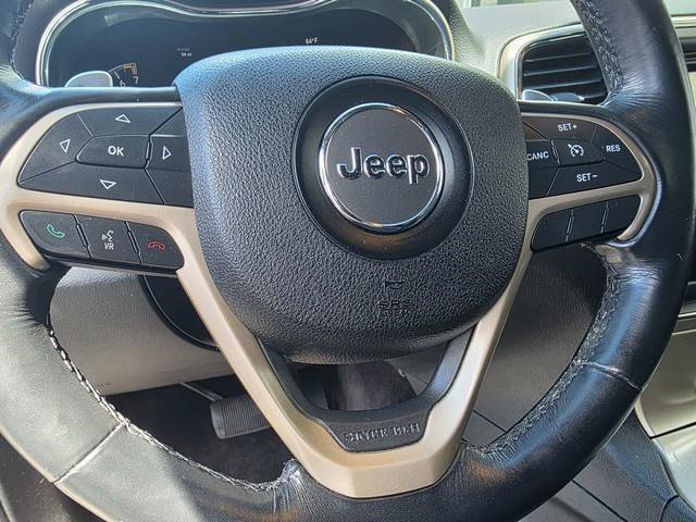 Used 2015 Jeep Grand Cherokee Laredo w/ Quick Order Package 23E AWD/4WD image 12