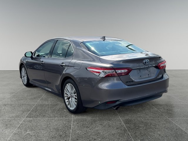 Used 2019 Toyota Camry XLE FWD image 4