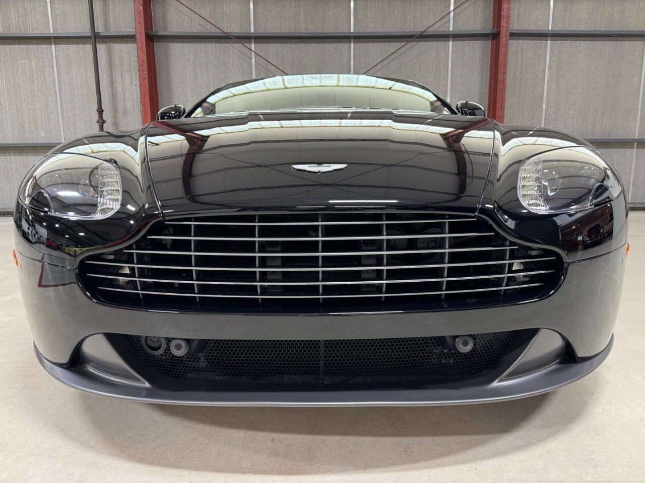 Used 2015 Aston Martin V8 Vantage GT image 18