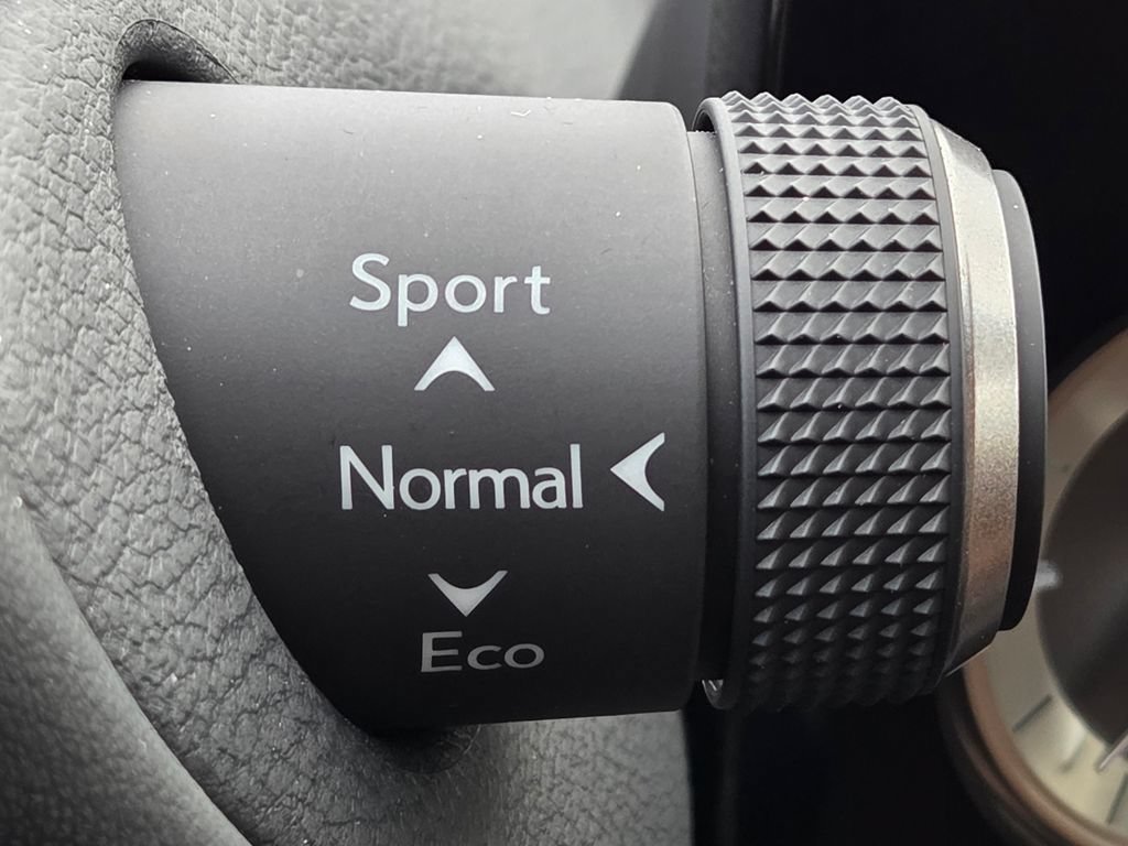 Certified 2025 Lexus ES 350 Ultra Luxury FWD image 22