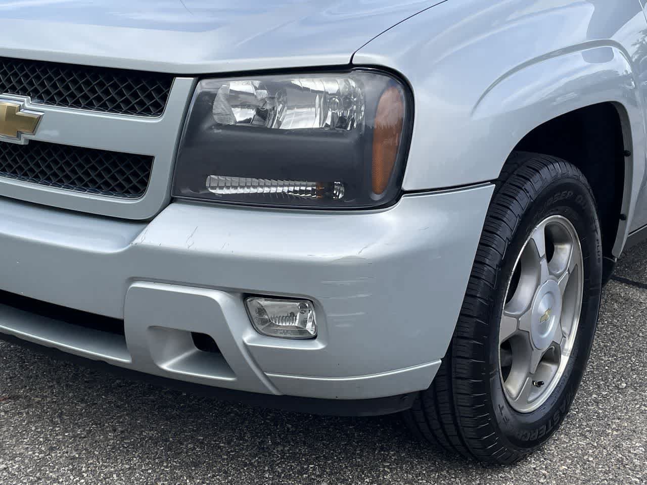 Used 2008 Chevrolet TrailBlazer LT w/ Sun And Sound Package RWD image 31