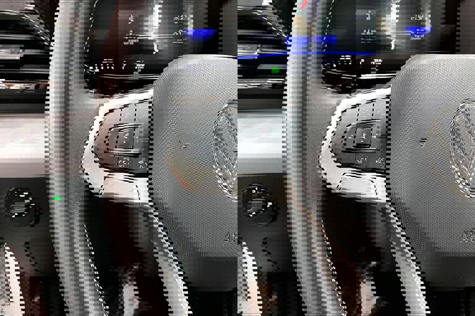 Used 2024 Volkswagen Taos S image 21