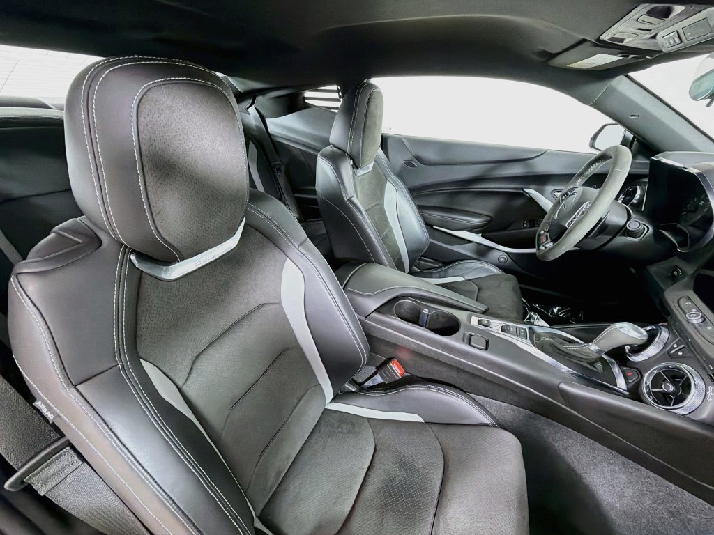 Used 2023 Chevrolet Camaro SS RWD image 25