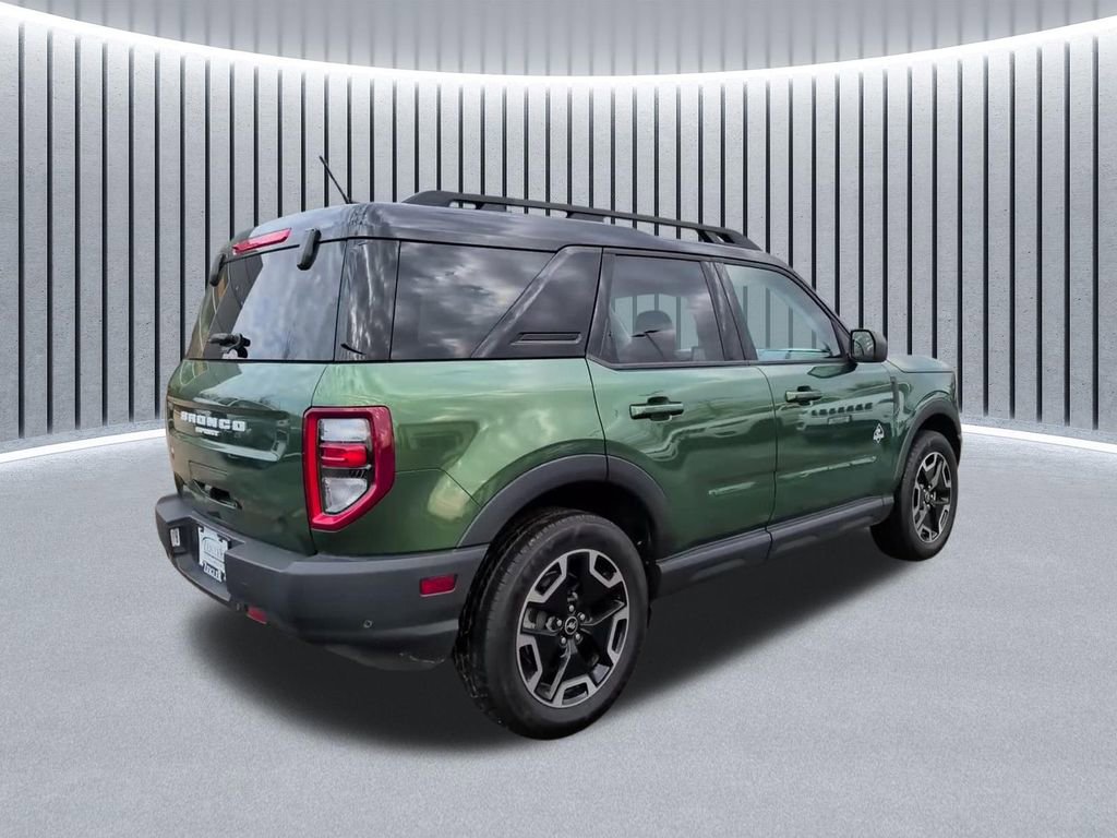 Used 2024 Ford Bronco Sport Outer Banks w/ Tech Package image 5