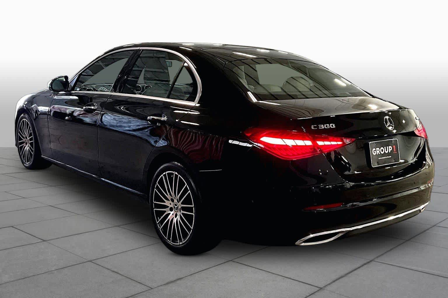 Used 2024 Mercedes-Benz C 300 4MATIC Sedan w/ Exclusive Trim Package image 12