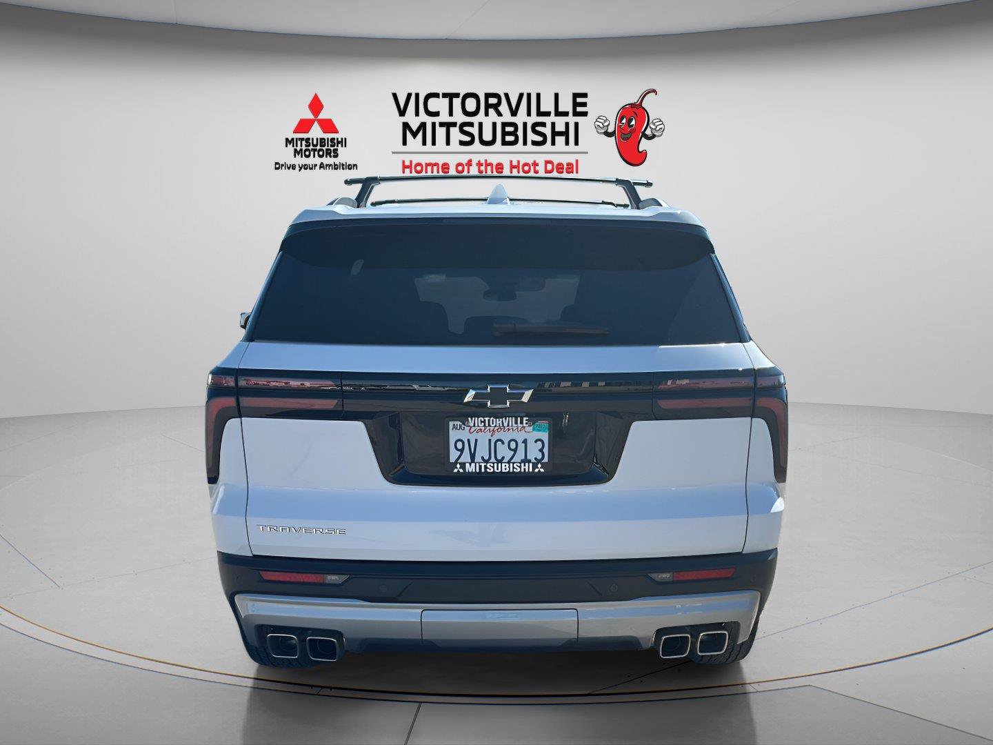 Used 2025 Chevrolet Traverse LT w/ LPO, Floor Liner Package FWD image 6