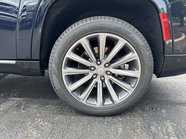 New 2024 Jeep Grand Wagoneer L 4WD w/ Flexible Seating Group image 29