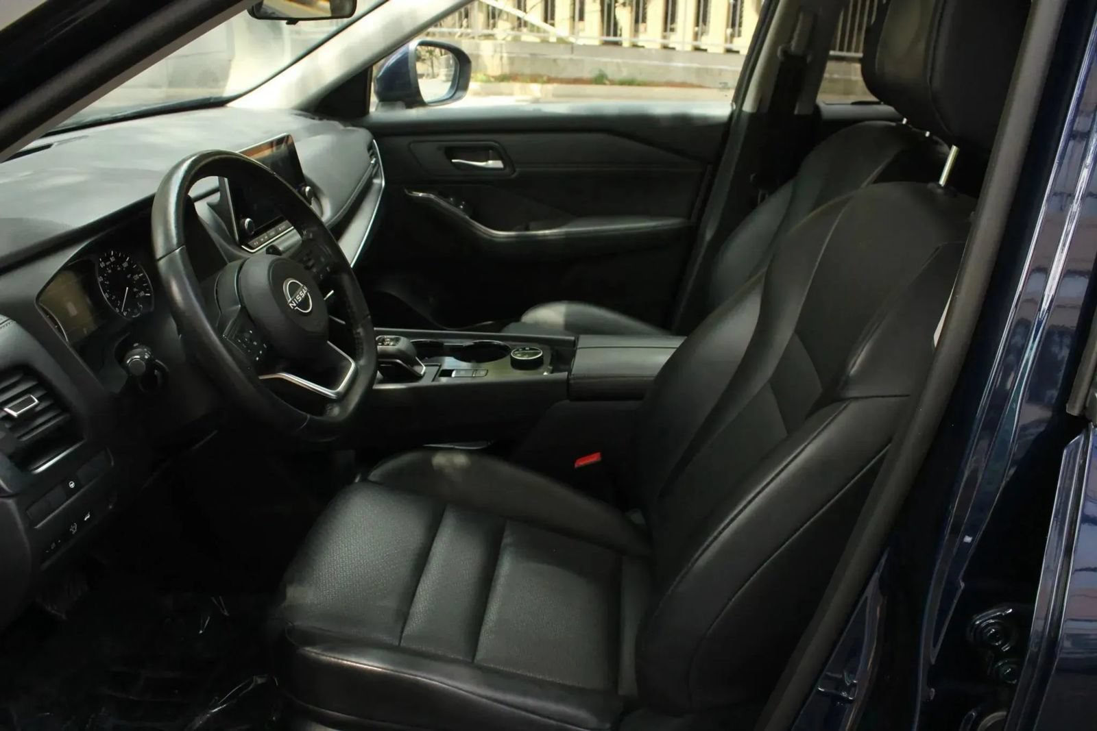 Used 2024 Nissan Rogue SV w/ SV Premium Package AWD/4WD image 28