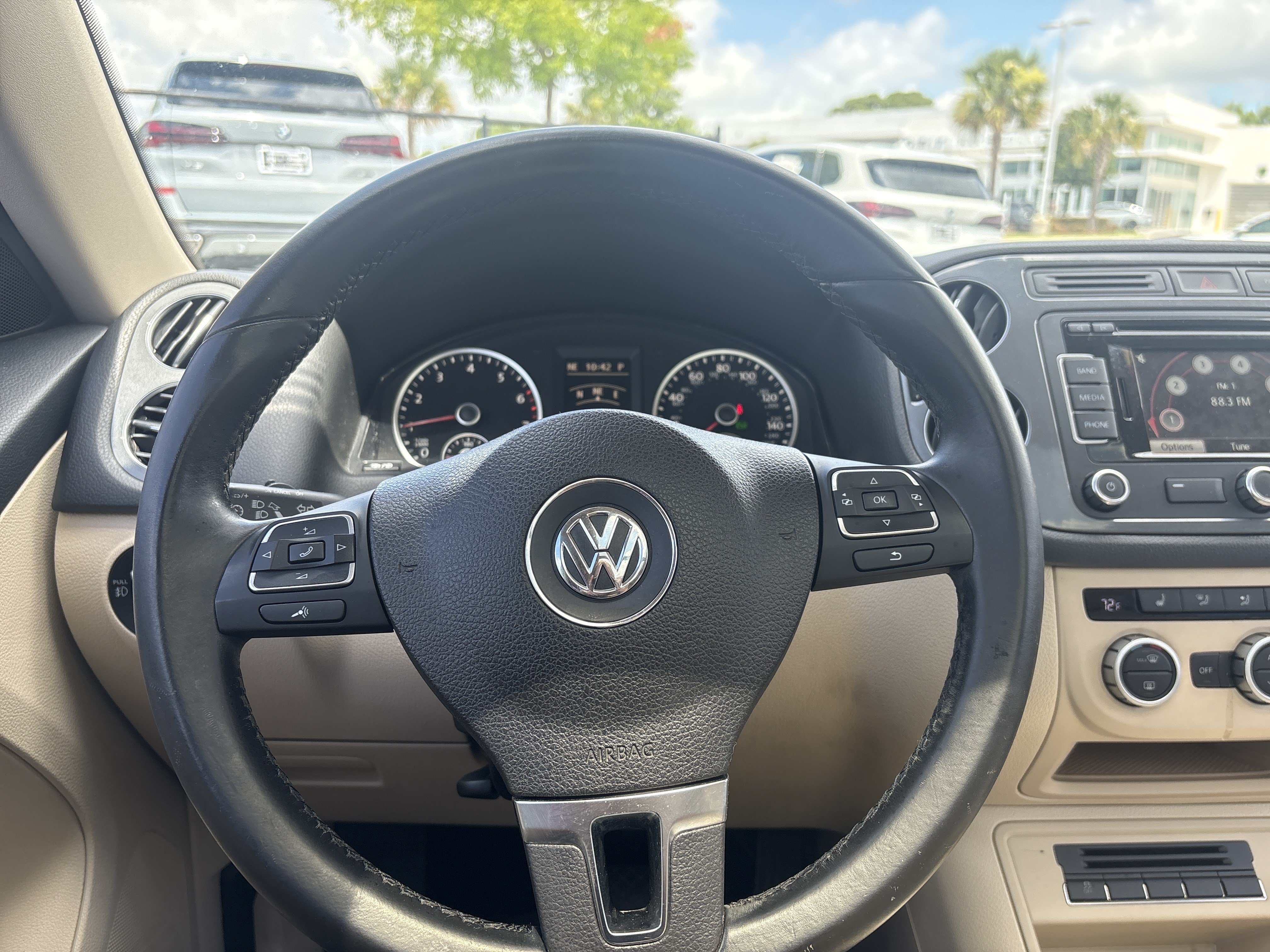 Used 2015 Volkswagen Tiguan SEL AWD/4WD image 3
