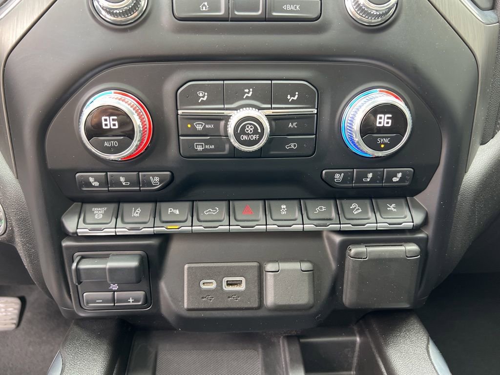 Used 2022 GMC Sierra 2500 Denali w/ Denali Ultimate Package image 21