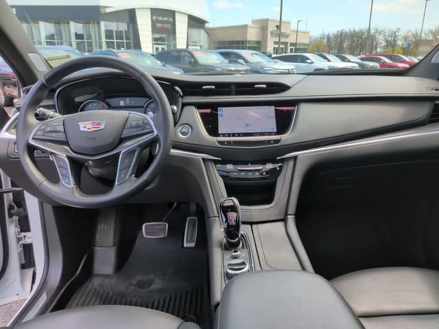 Used 2023 Cadillac XT5 Sportv w/ LPO, Floor Liner Package image 27