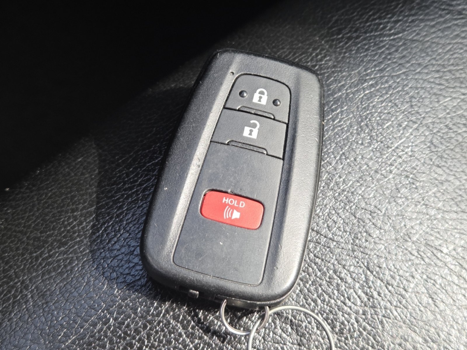 Used 2018 Toyota C-HR XLE FWD image 33