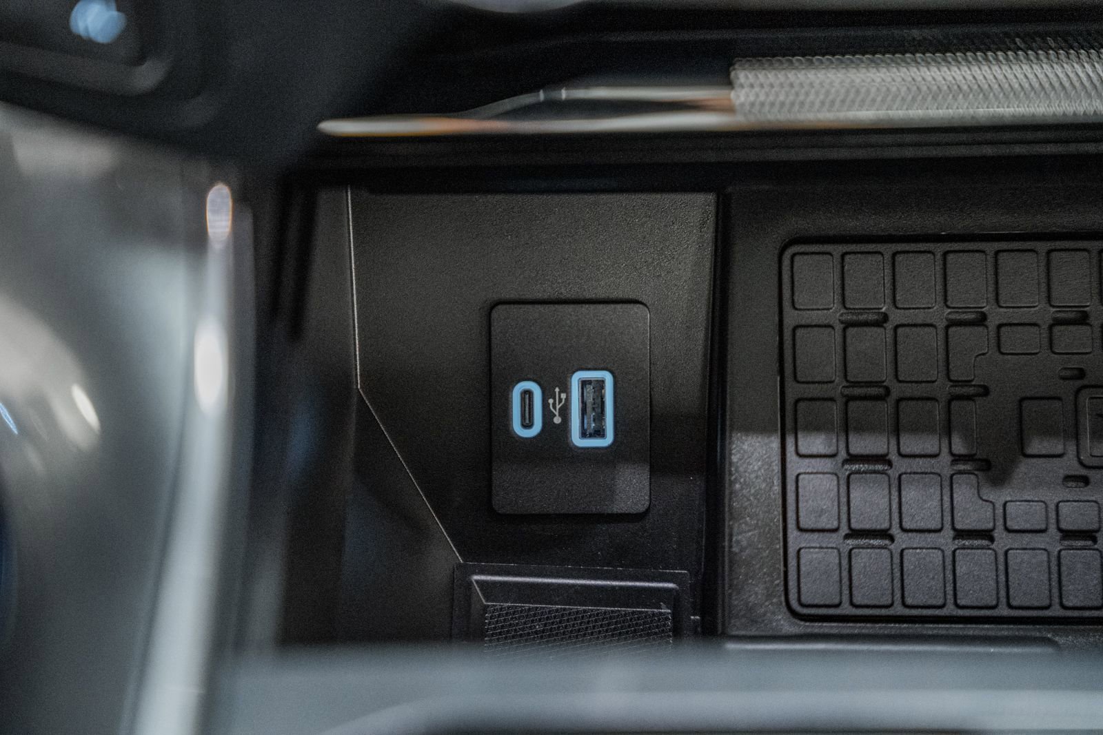 Certified 2023 Ford F150 Tremor w/ Equipment Group 402A High image 31