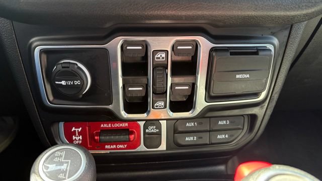 Used 2024 Jeep Wrangler Unlimited Sport AWD/4WD image 27