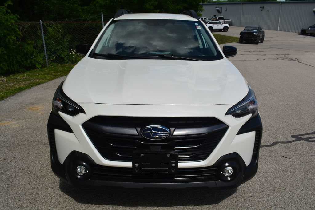 Used 2023 Subaru Outback Premium AWD/4WD image 2