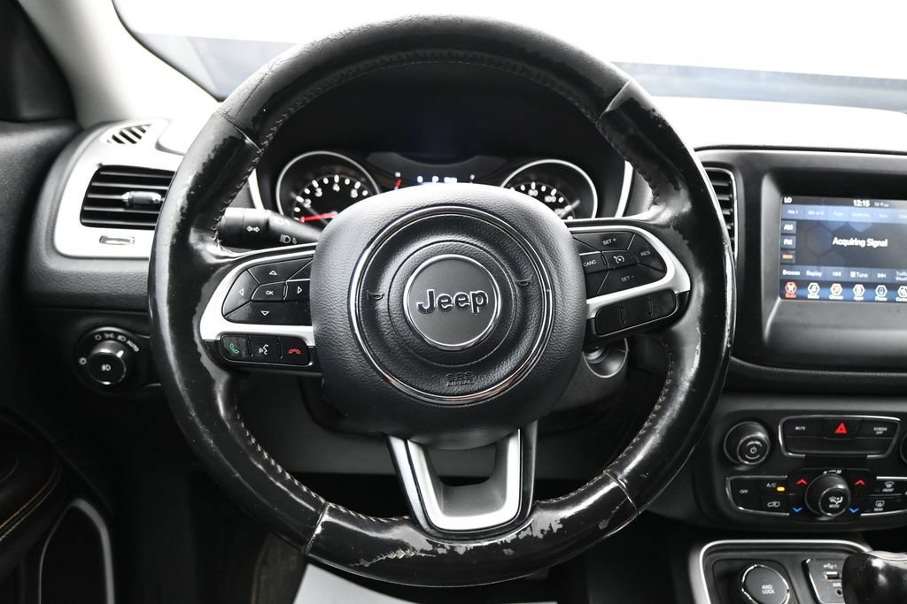 Used 2019 Jeep Compass Latitude w/ Cold Weather Group AWD/4WD image 14