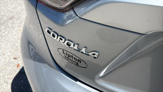 Used 2025 Toyota Corolla LE FWD image 7