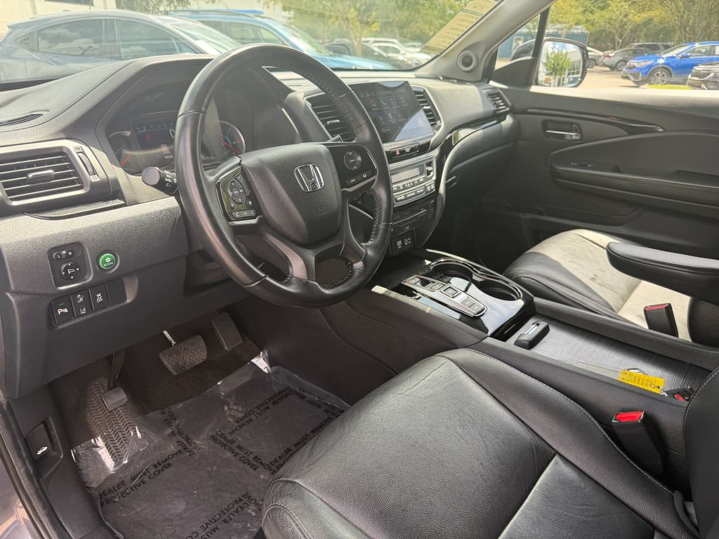 Used 2020 Honda Pilot Touring image 23