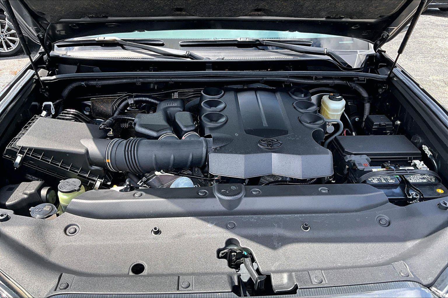 Used 2020 Toyota 4Runner Limited RWD image 33