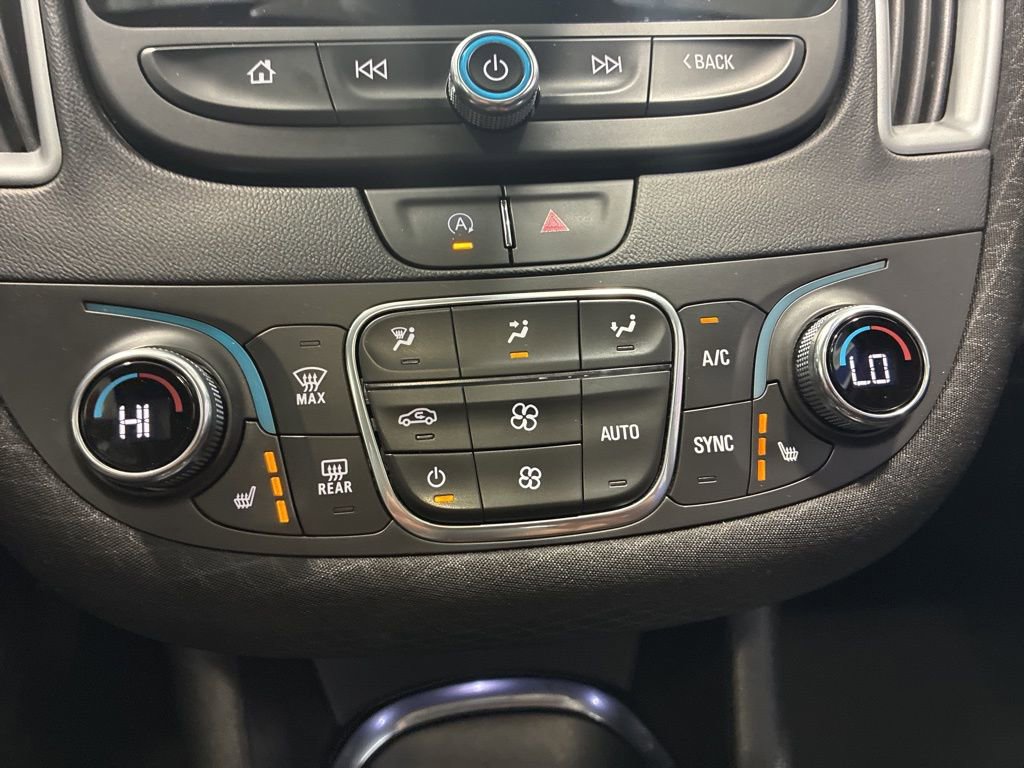 Used 2023 Chevrolet Malibu LT FWD image 23