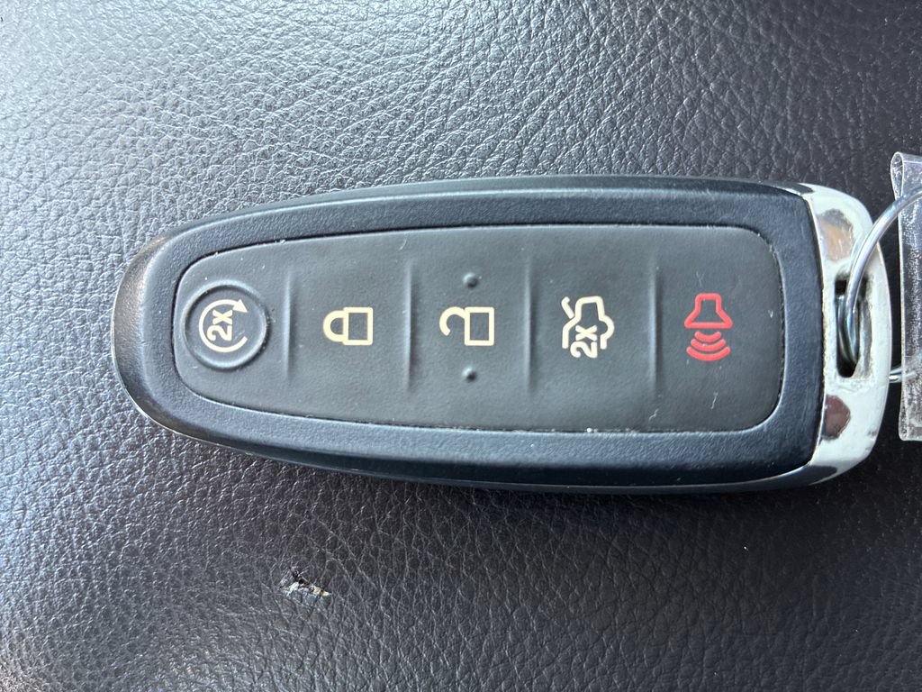 Used 2018 Ford Focus Titanium FWD image 31