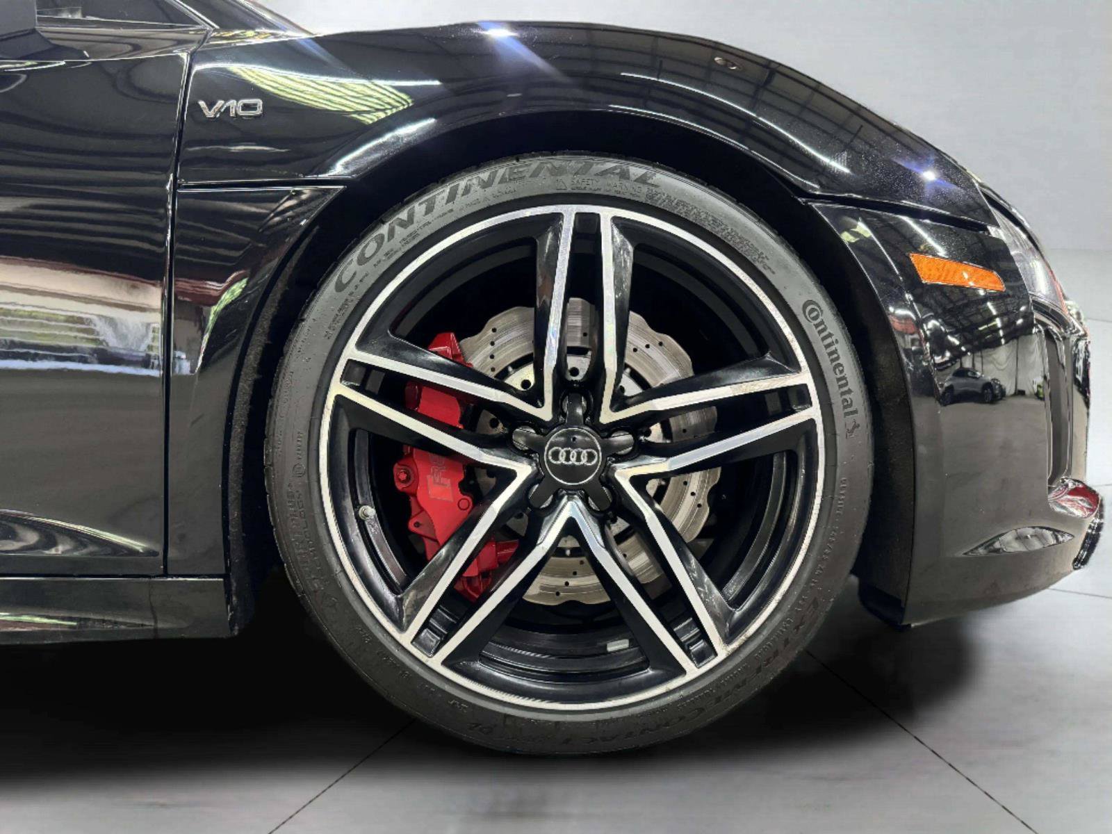Used 2017 Audi R8 V10 w/ Carbon Exterior Package AWD/4WD image 61