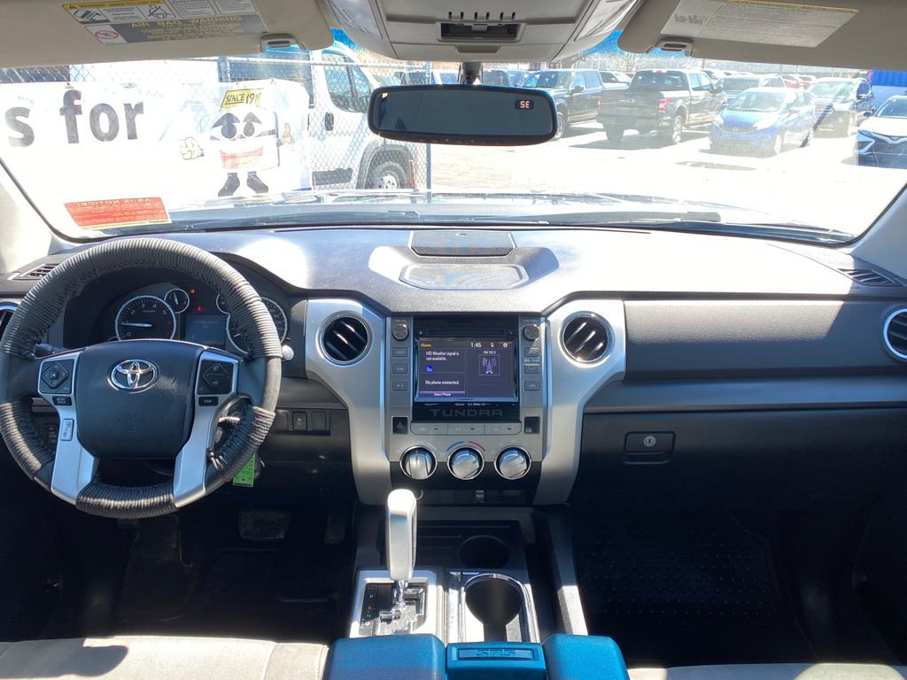Used 2014 Toyota Tundra SR5 w/ SR5 Upgrade Package image 17