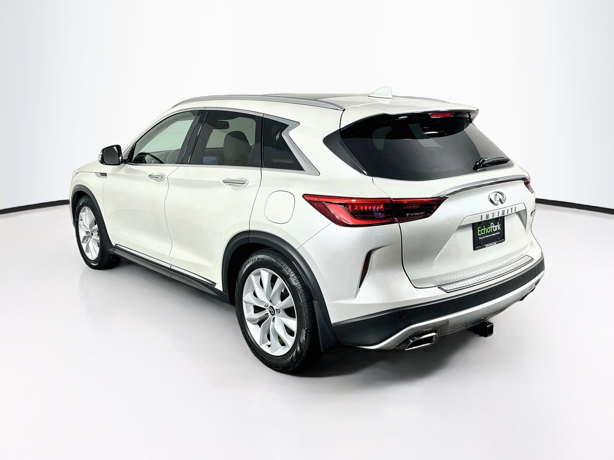 Used 2019 INFINITI QX50 Essential w/ Proactive Package FWD image 5