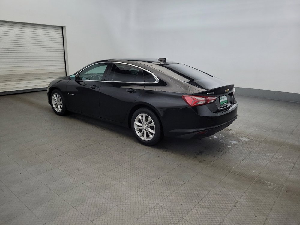 Used 2019 Chevrolet Malibu LT w/ Leather Package FWD image 3