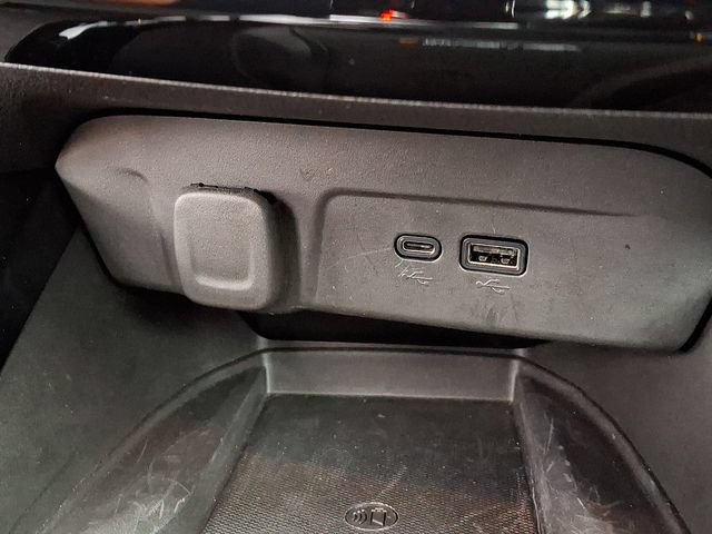 Used 2024 Chevrolet Trax ACTIV w/ Sunroof Package FWD image 35