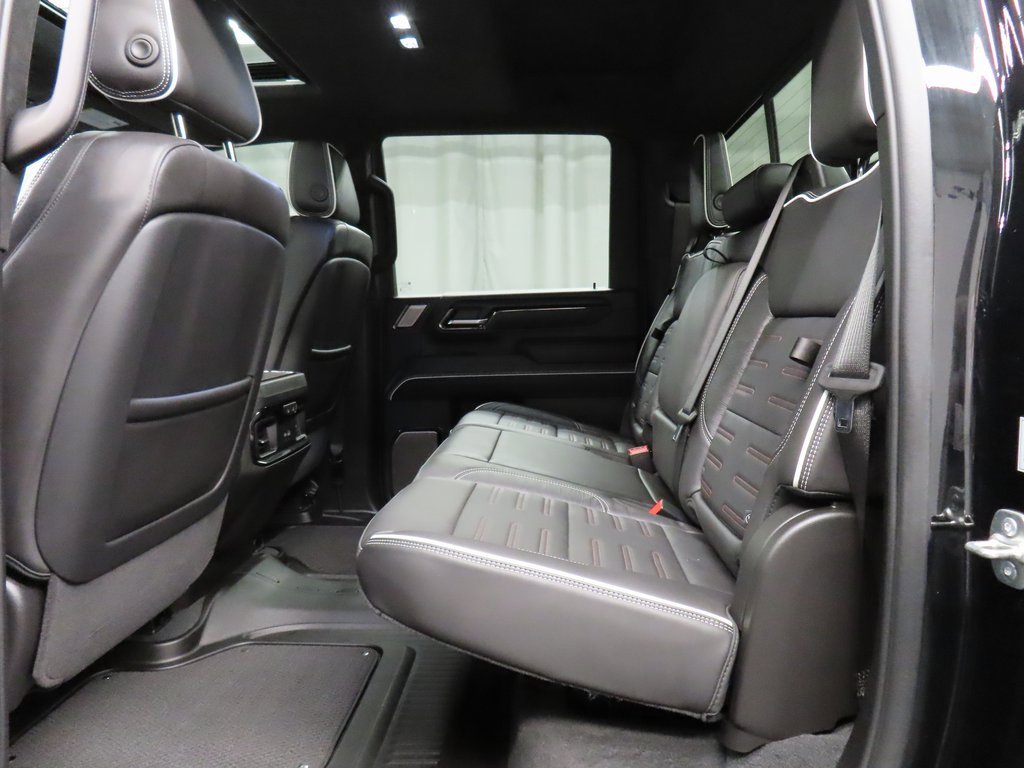 Used 2025 GMC Sierra 2500 AT4X image 10