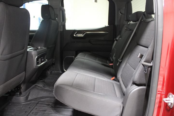 Used 2024 GMC Sierra 1500 Elevation w/ LPO, Elevation Black Package AWD/4WD image 23