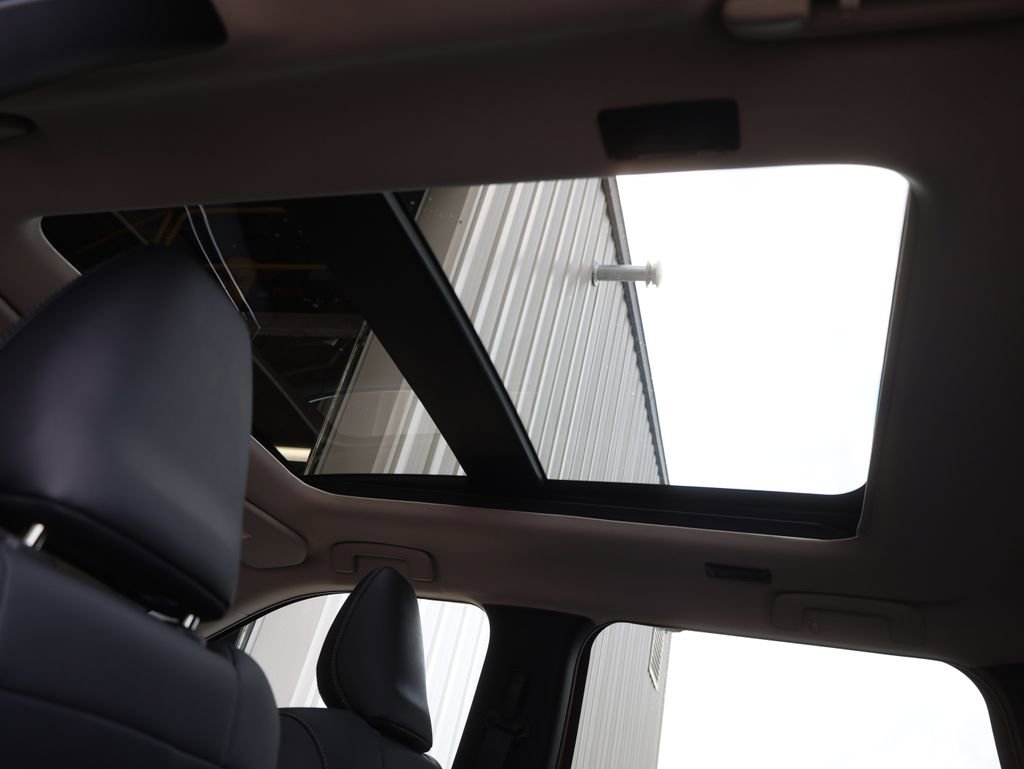 New 2025 Mitsubishi Outlander SE image 40