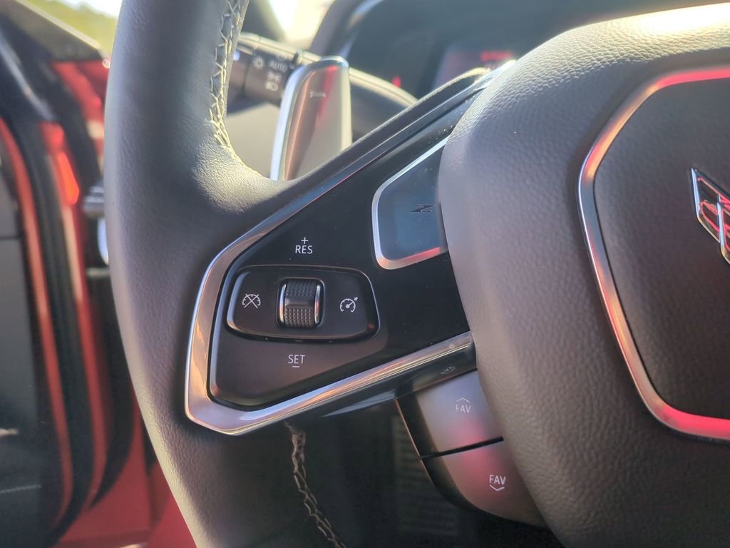 Used 2021 Chevrolet Corvette Stingray Coupe w/ Z51 Performance Package image 14