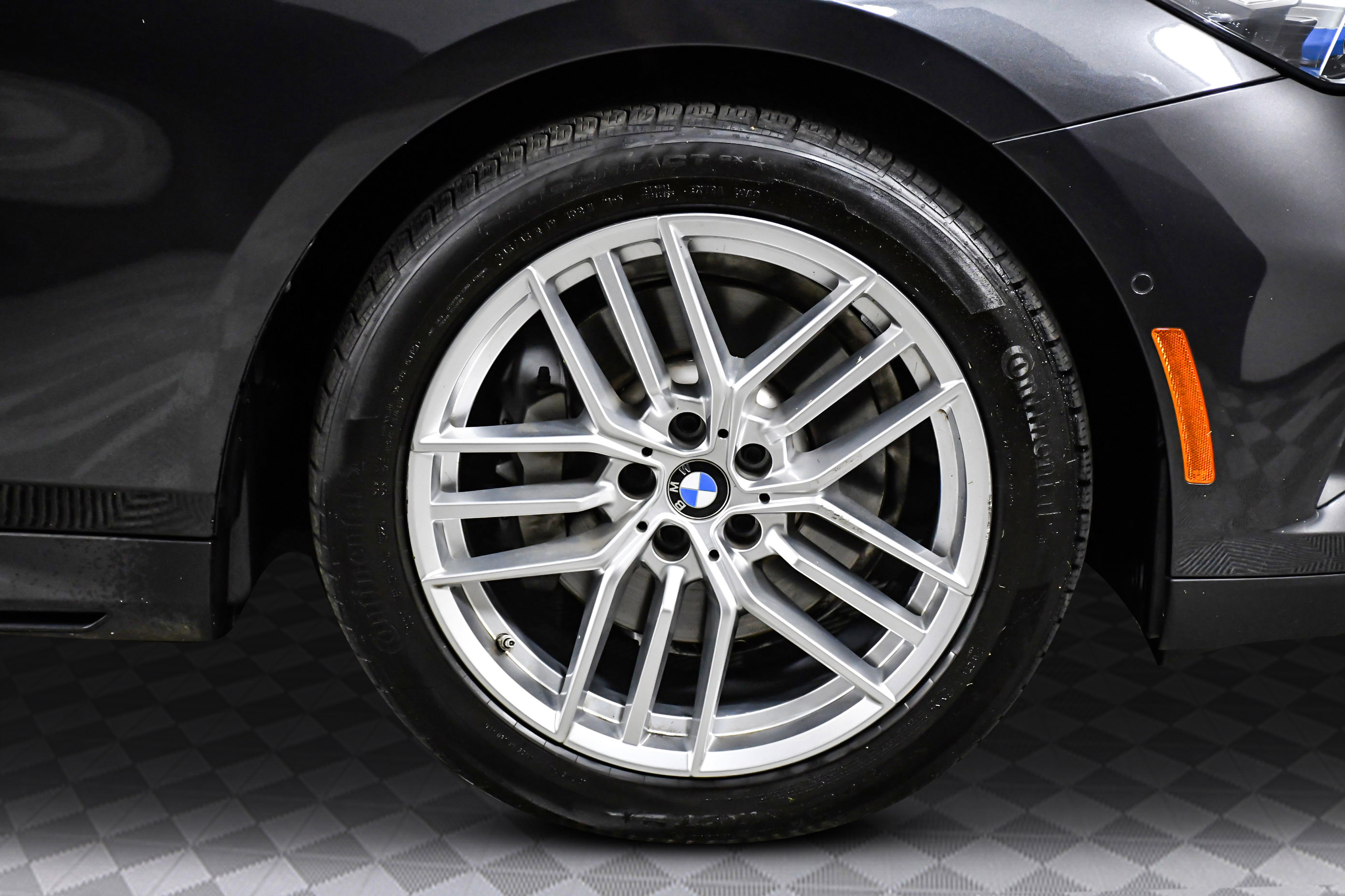 Used 2025 BMW 530i w/ Premium Package image 30