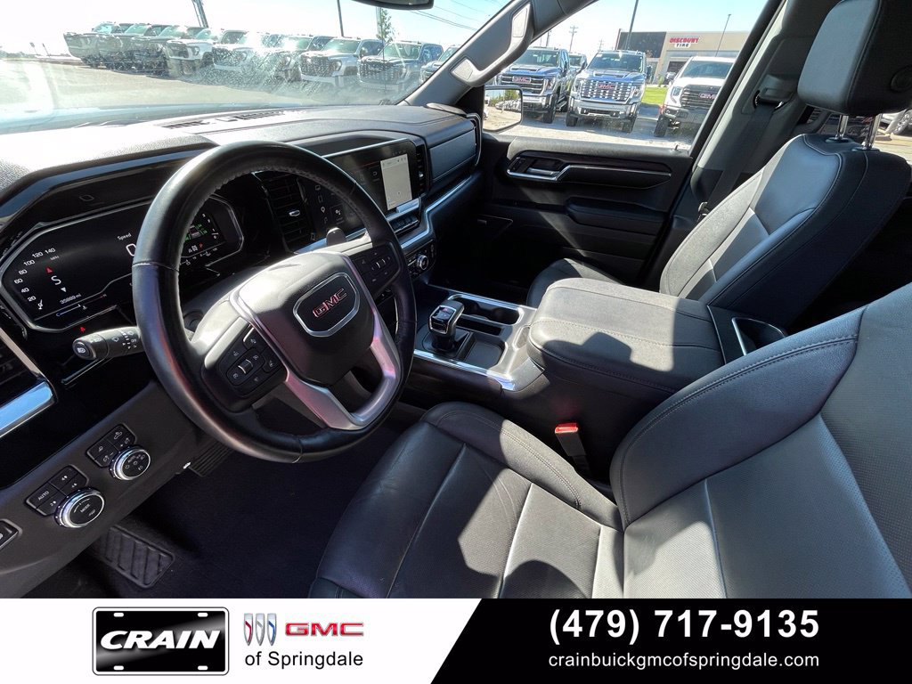 Used 2024 GMC Sierra 1500 SLT w/ SLT Convenience Package AWD/4WD image 10