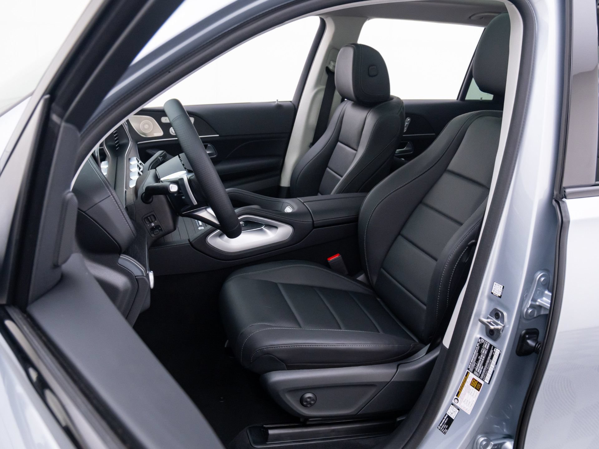 New 2026 Mercedes-Benz GLS 450 4MATIC image 17
