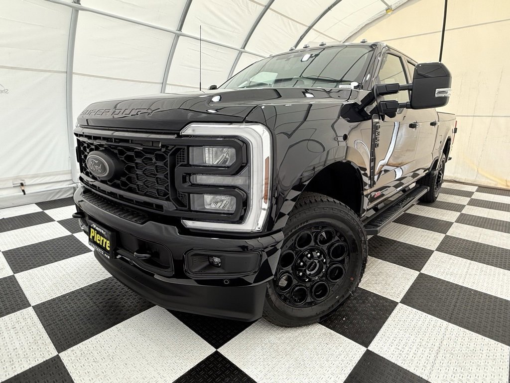 New 2025 Ford F350 Lariat w/ Lariat Ultimate Package